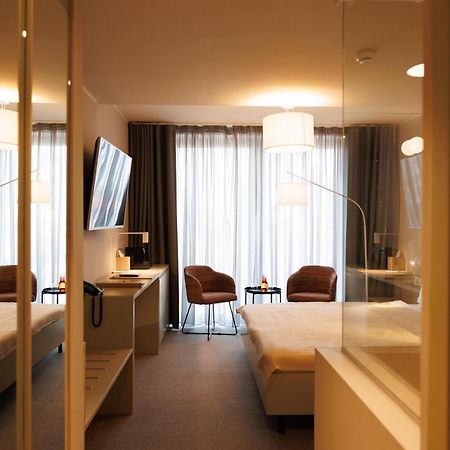 Millennium Hub & Hotel Constanţa Buitenkant foto